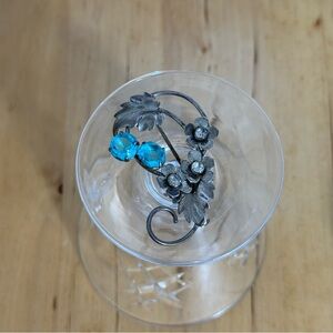 Antique Vintage Bouquet Violets Pansy Flower Blue/Clear GLASS Rhinestones BROOCH